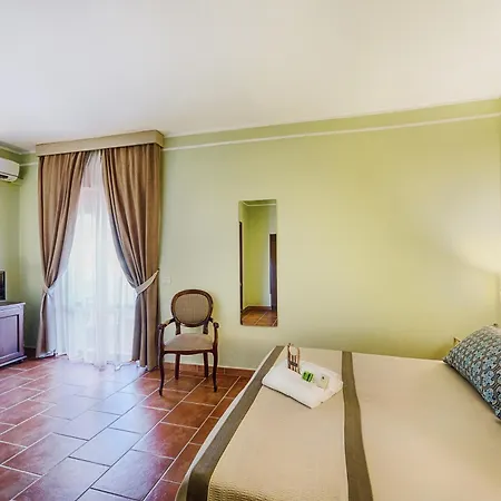 Szálloda Colonna Palace Mediterraneo
