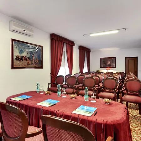 מלון Colonna Palace Mediterraneo אולביה