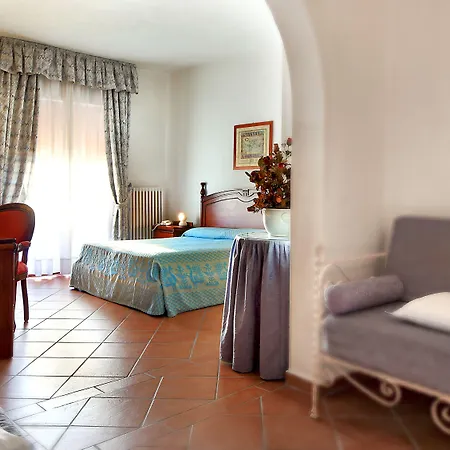 Szálloda Colonna Palace Mediterraneo Olbia