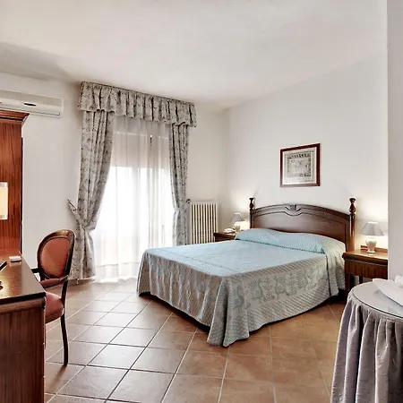 Szálloda Colonna Palace Mediterraneo 4*