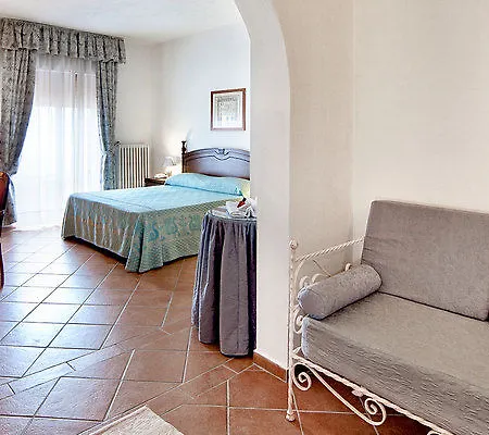 Colonna Palace Mediterraneo אולביה