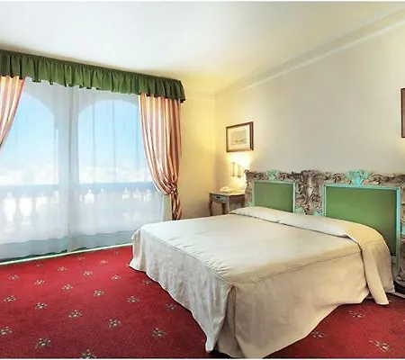 מלון Colonna Palace Mediterraneo אולביה