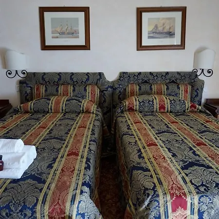 Szálloda Colonna Palace Mediterraneo 4*