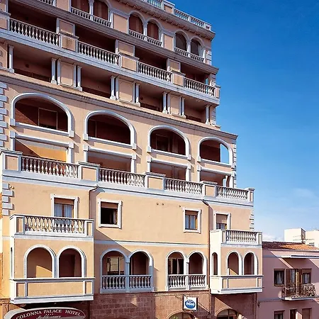 מלון Colonna Palace Mediterraneo