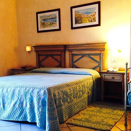 Colonna Palace Mediterraneo אולביה