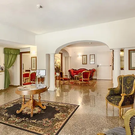Colonna Palace Mediterraneo 4*