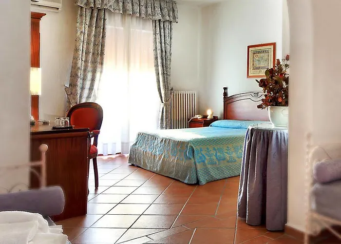 Colonna Palace Mediterraneo Hotel 4*